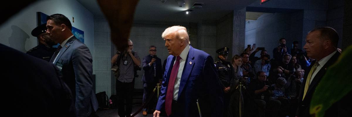 Trump meets with House Republicans.