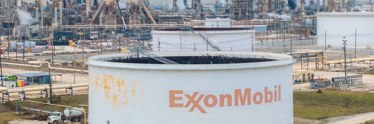 Trump Pressures Oil Companies To Invest In Venezuelan Infrastructure