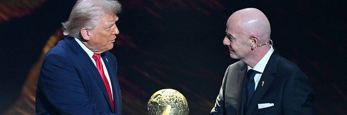 Trump receives FIFA peace prize from President Gianni Infantino.