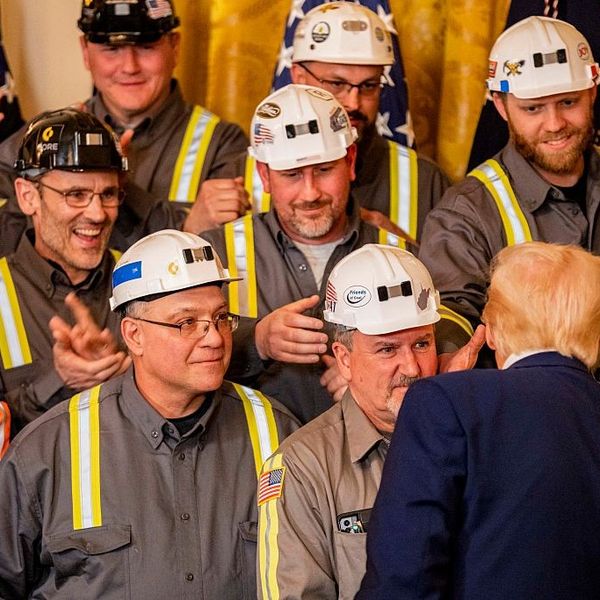Trump-Signs-Coal-Industry-Order