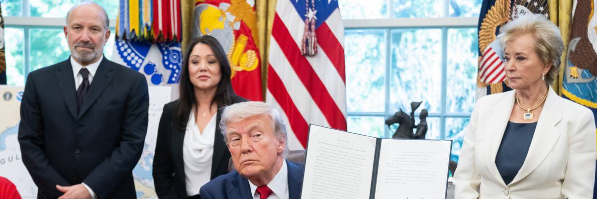 Trump signs executive order