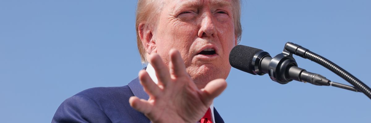 Trump speaks from LA golf course.