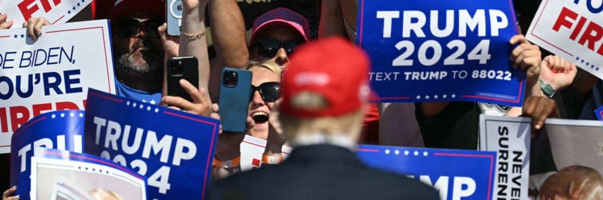 Trump supporters and his head