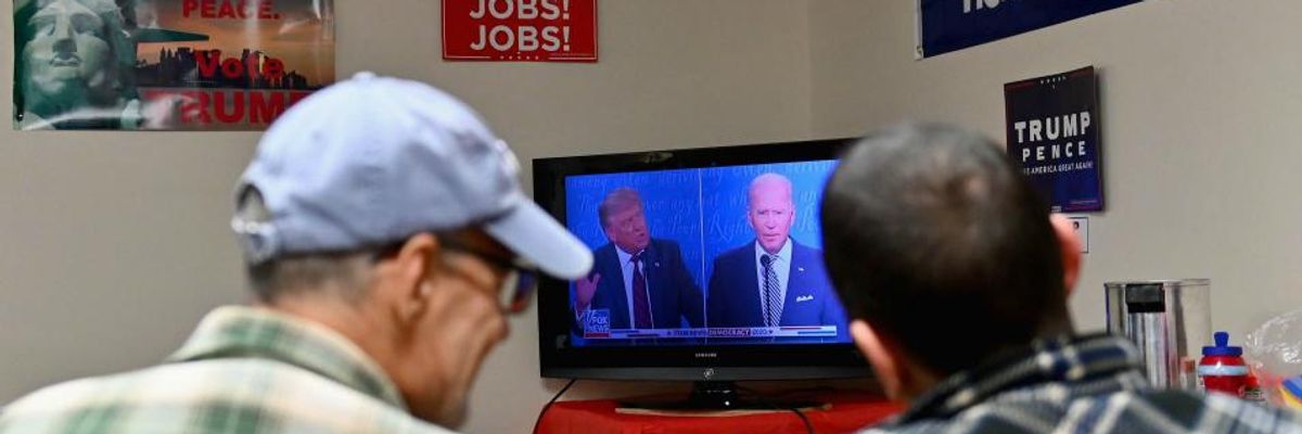 'Behavior of a Desperate Man': Trump Denounced for Calling on Supporters to Engage in Voter Intimidation