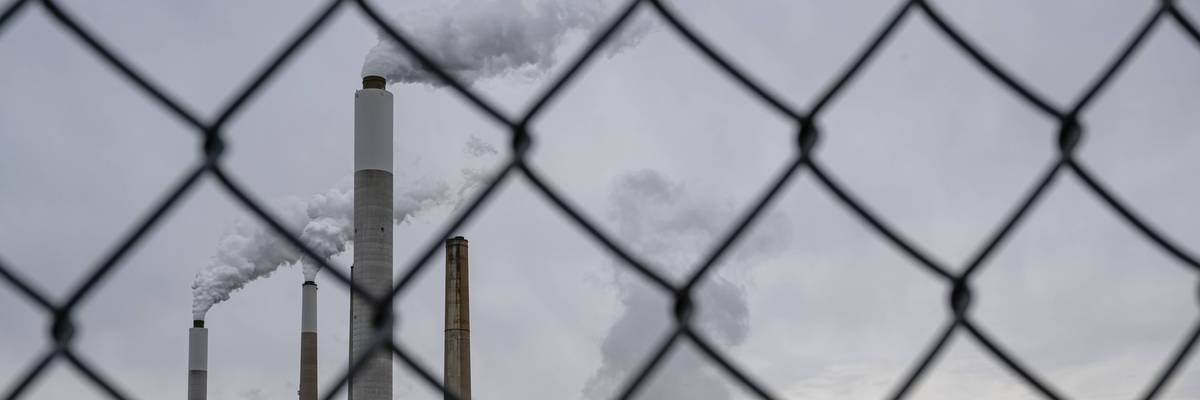 Trump Works To Revive US Coal Industry With Pentagon Contracts And Less Regulation