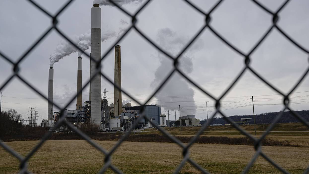 Trump Works To Revive US Coal Industry With Pentagon Contracts And Less Regulation