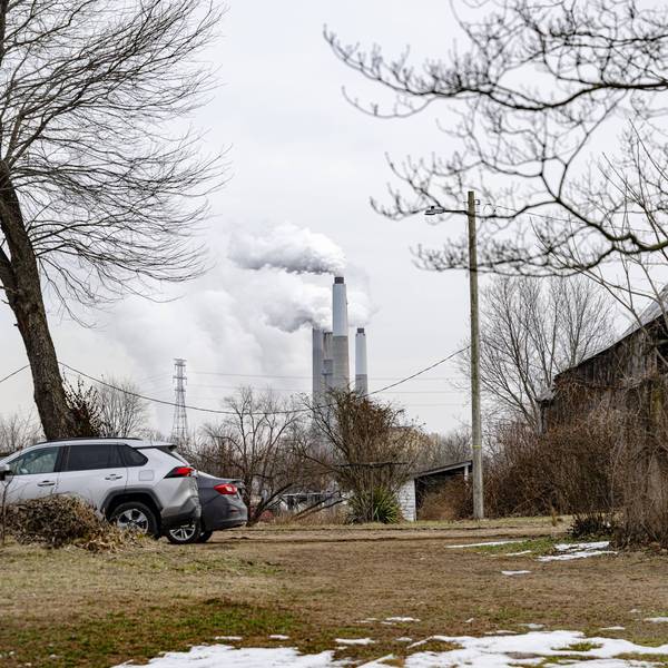 Trump Works To Revive US Coal Industry With Pentagon Contracts And Less Regulation