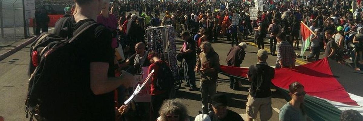 Activists Block Israeli Cargo Ship From Entering Port of Oakland