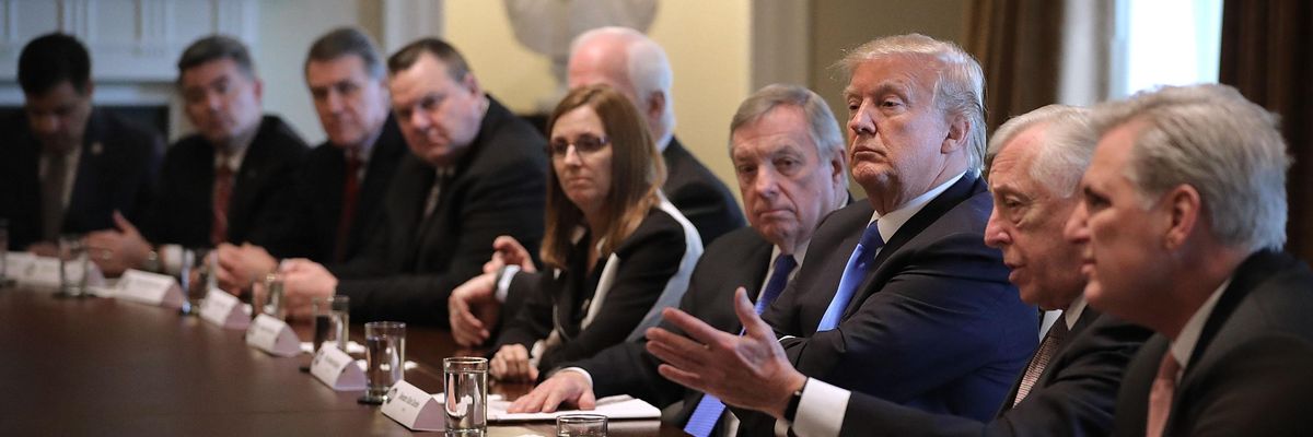 There's a White House--and GOP--Fungus Among Us