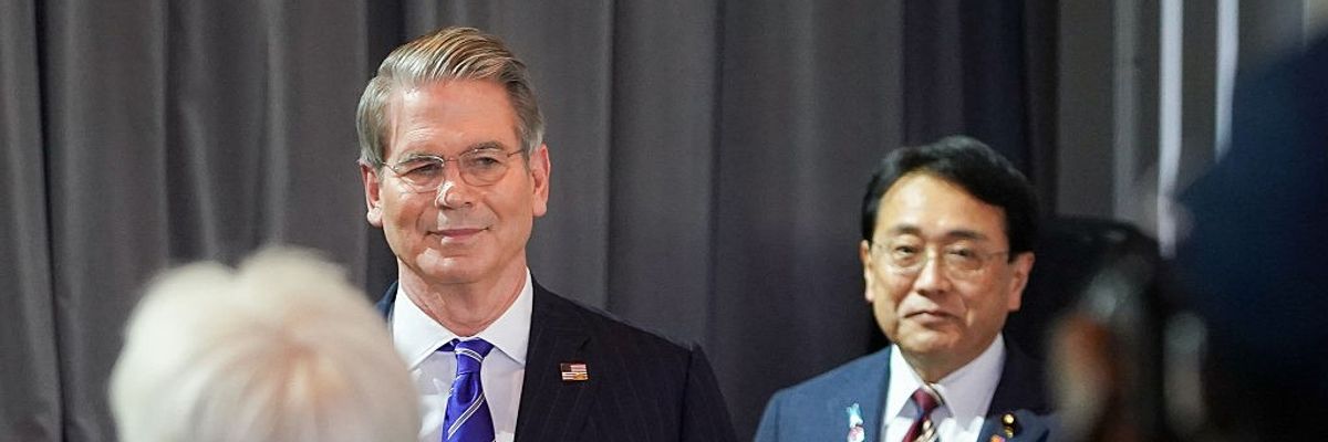 'Art of the Stupid Deal': Trump's Japan Trade Pact Bashed by Automakers, Unions, Economists