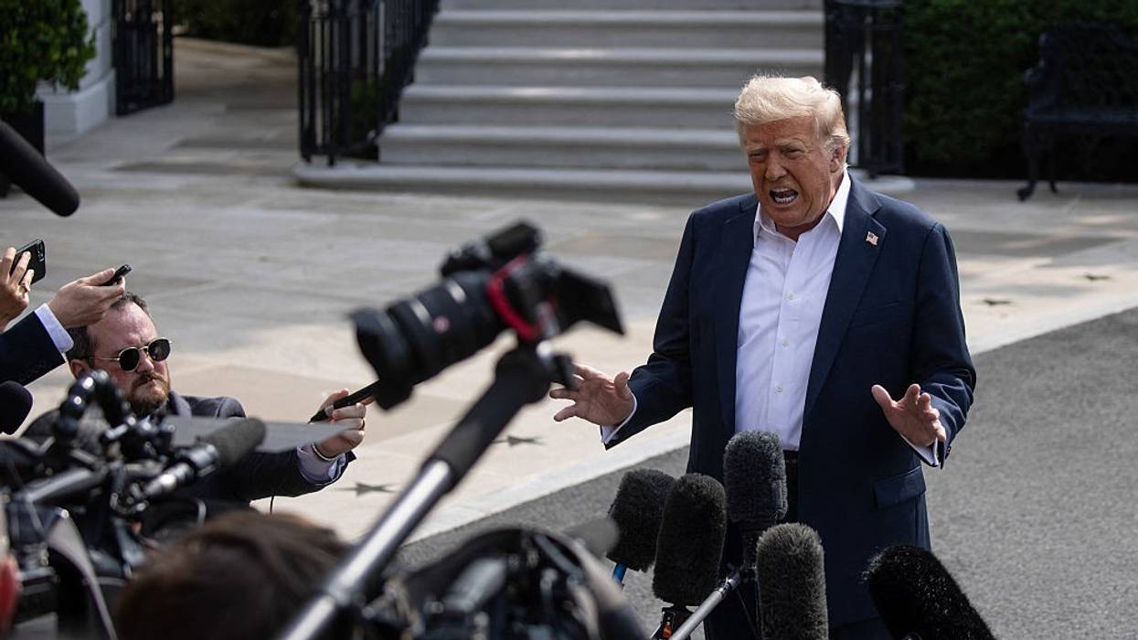 White House Ousts Wall Street Journal From Scotland Press Pool Over Epstein Report