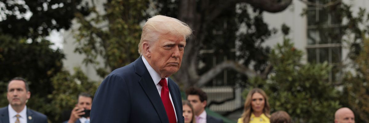 US Lawyers Coalition Says Elite Firms Have Only One Choice: Capitulate to Trump—Or Fight Back