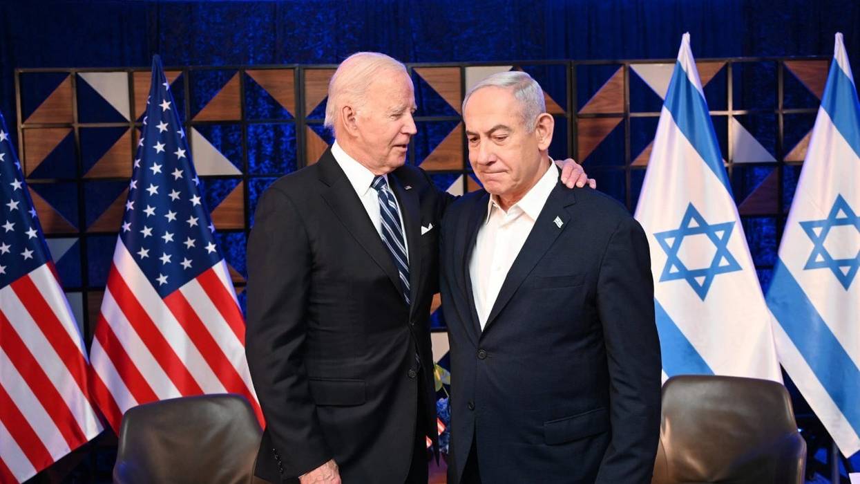 U.S. President Joe Biden (L) and Prime Minister Benjamin Netanyahu