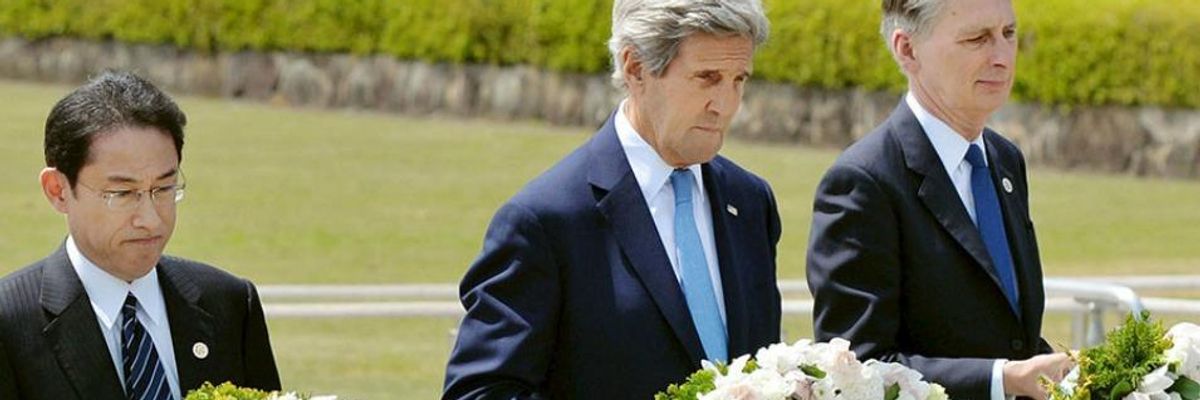 Kerry's Hiroshima Wreath-Laying Decried as 'Nuclear Hypocrisy'