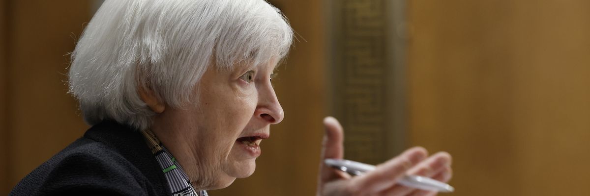 Senate Dems Urge Treasury Chief to Crack Down on Rich Tax Dodgers