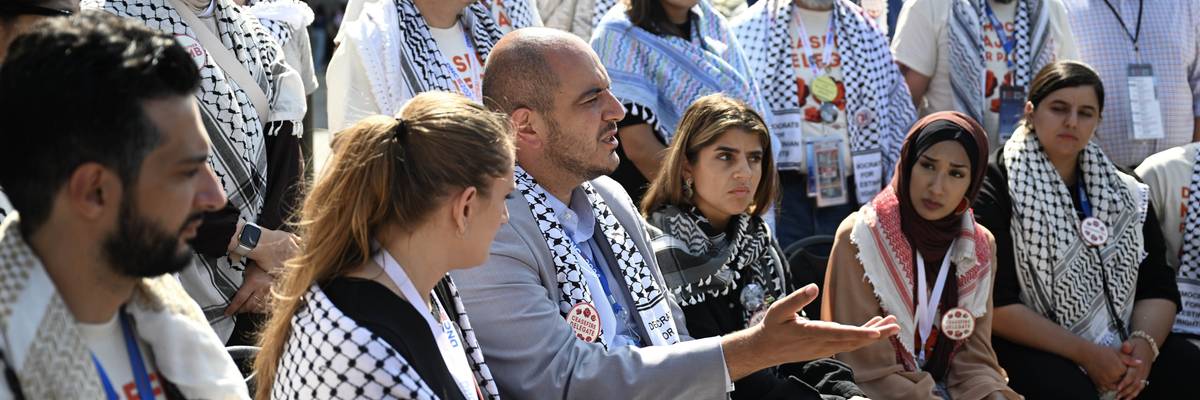 Uncommitted delegates outside DNC.