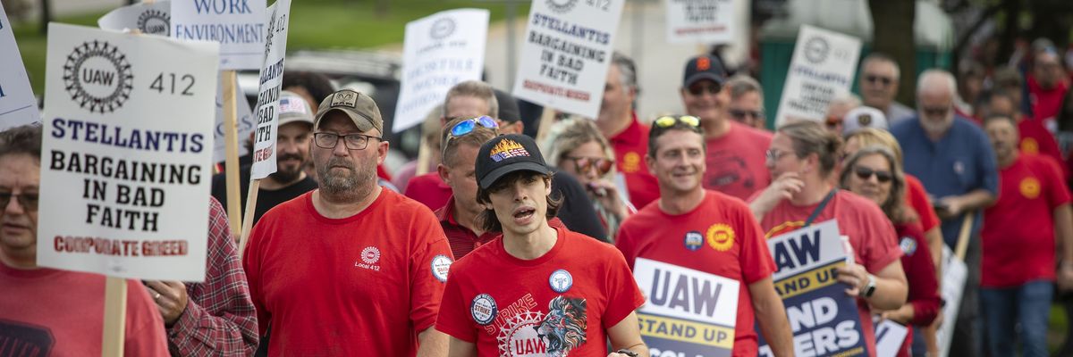 United Auto Workers members and supporters rally
