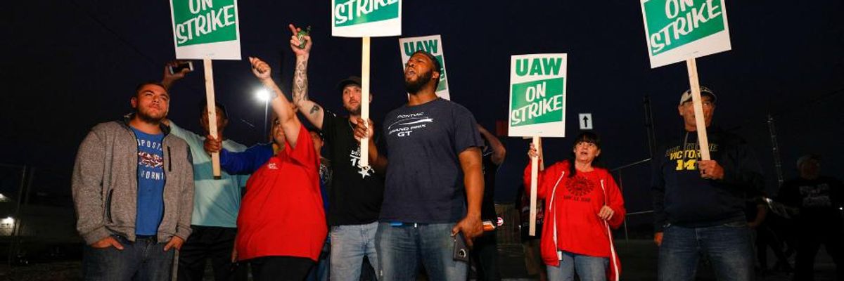 United Auto Workers members walk the picket line at the General Motors Flint Assembly Plant after the UAW declared a national strike against GM at midnight on September 16, 2019 in Flint, Michigan.
