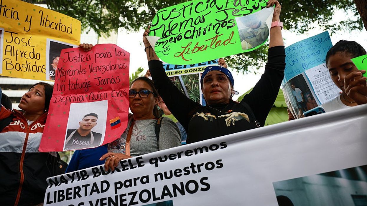 US deportations to El Salvador - Venezuela