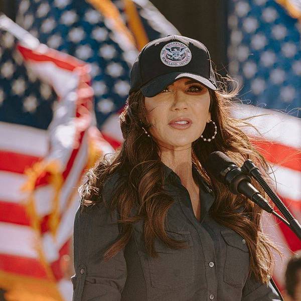 'Most Vile Scumbags on Earth': Critics Appalled by Explosive Report on Kristi Noem's Corruption