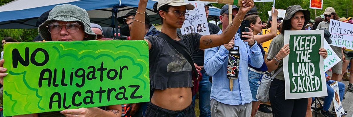 US-IMMIGRATION-DETENTION-PROTEST