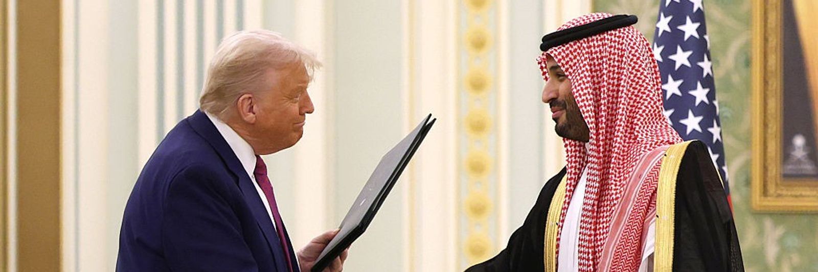 us-president-donald-trump-and-saudi-crow