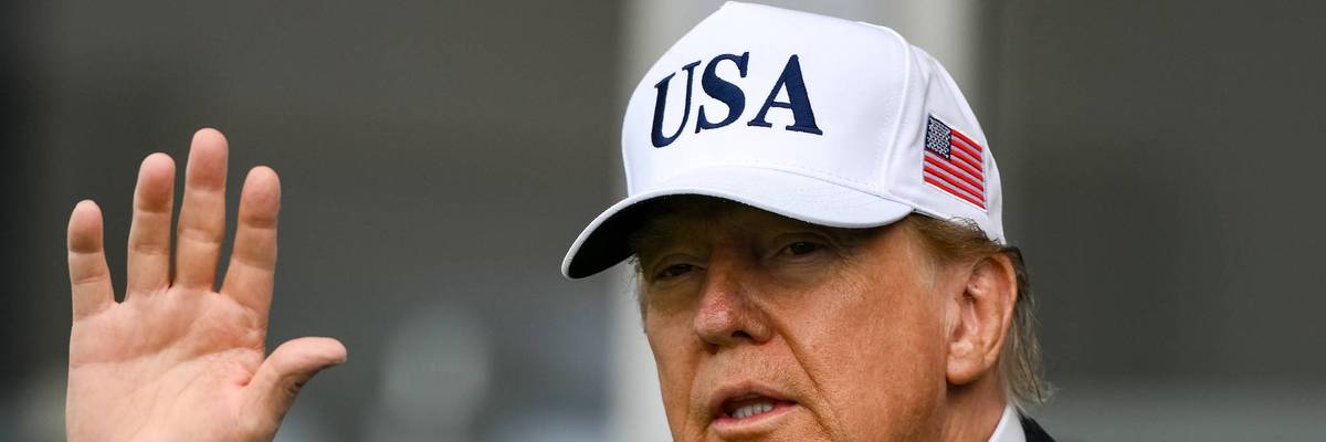 'Madness and Puerility': Critics Stunned as Trump Claims His 'High IQ' Enough to Regulate AI