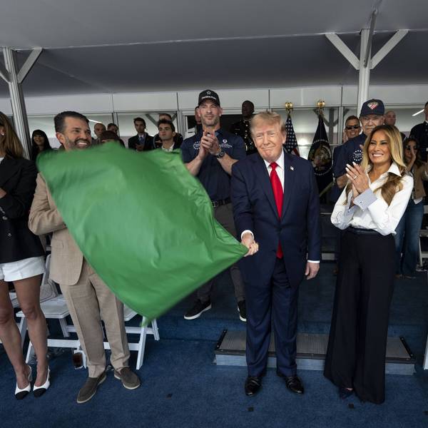 Trump Raked In Up to $15.5 Million From Fossil Fuel Stocks as His War Pushed Up Gas Prices