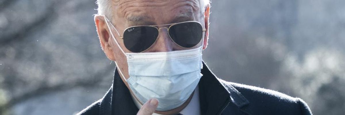 Note to Democrats: $1400 + $600 Does NOT Equal $2000