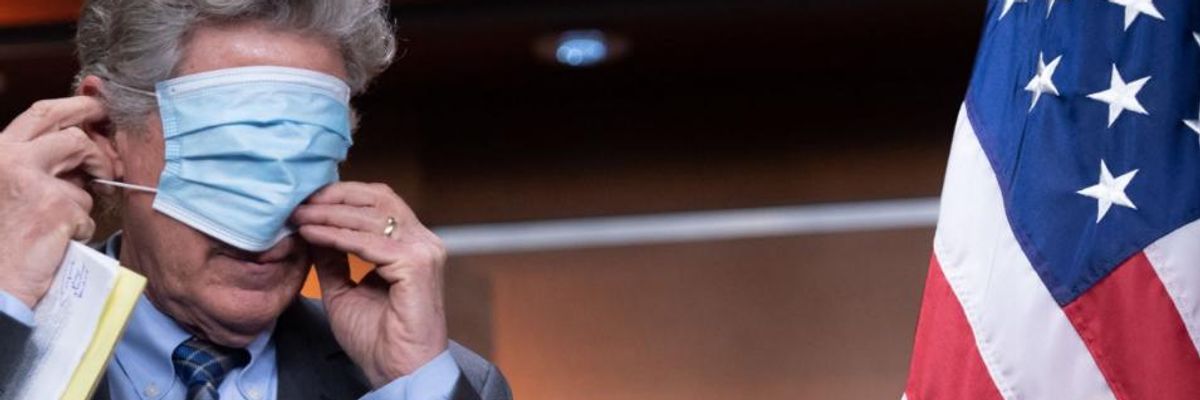 America Bravely Marches Towards 'Failed State' Status