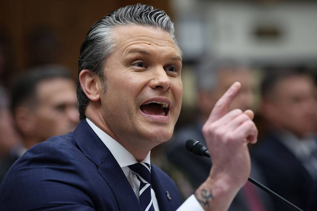 'Who Are You Cheering For?' Hegseth Suggests US Lawmaker Is a Traitor for Criticizing Trump's Iran War