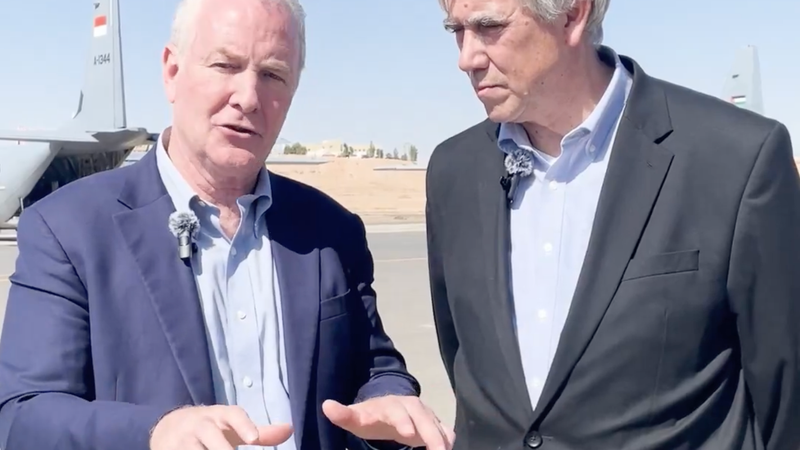 US Sens. Chris Van Hollen (D-Md.) and Jeff Merkley (D-Ore.)