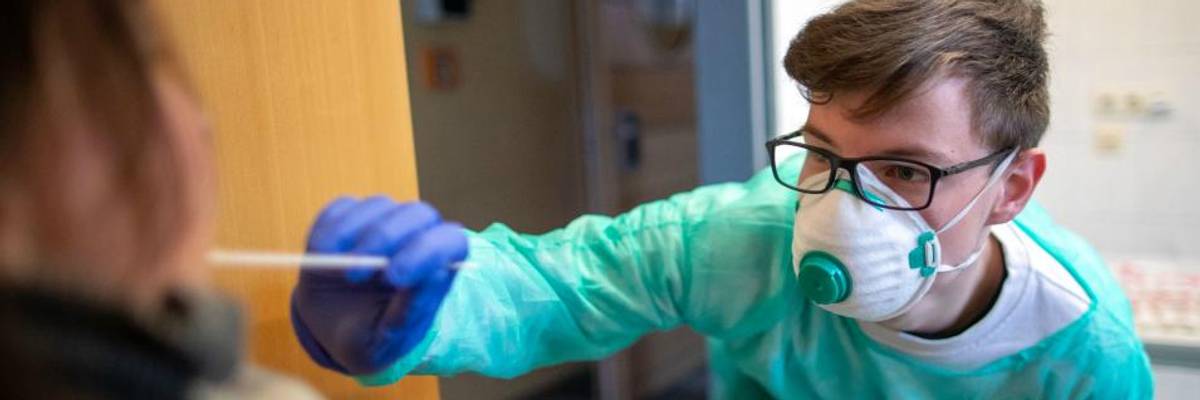 'We Cannot Test. We Cannot Test': As Coronavirus Cases in US Spike 40% in One Day, Medical Workers Plea for Key Supplies