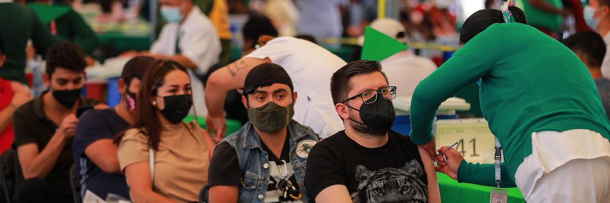 Vaccination Mexico