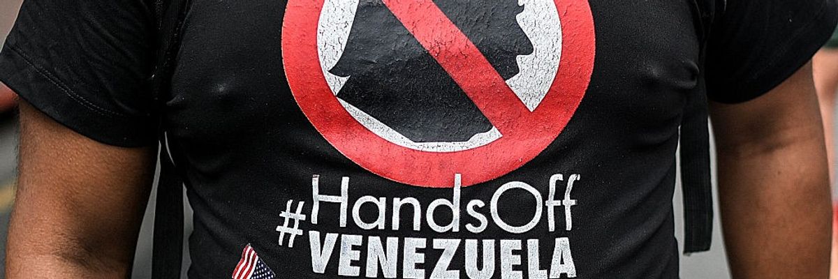 VENEZUELA-US-DIPLOMACY-MADURO-SUPPORTERS-DEMO