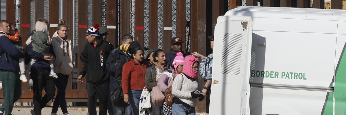 Venezuelan and Nicaraguan migrants