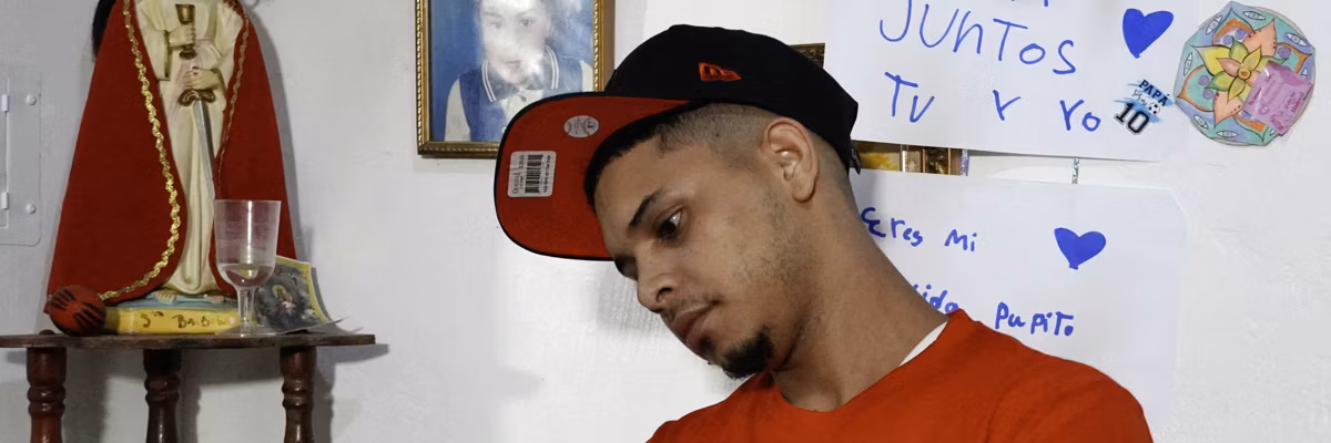 Venezuelan barber Neiyerver Adrián León Rengel