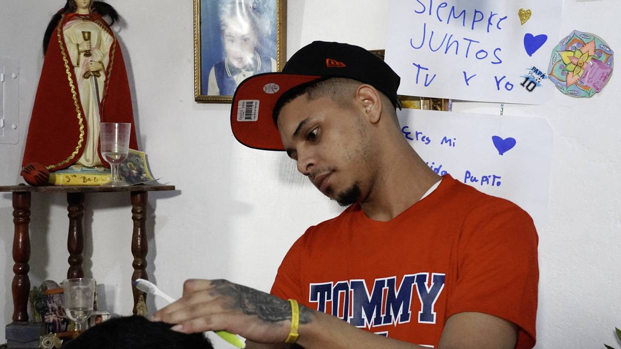 Venezuelan barber Neiyerver Adrián León Rengel