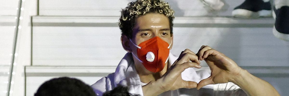 Venezuelan migrant returns to country.