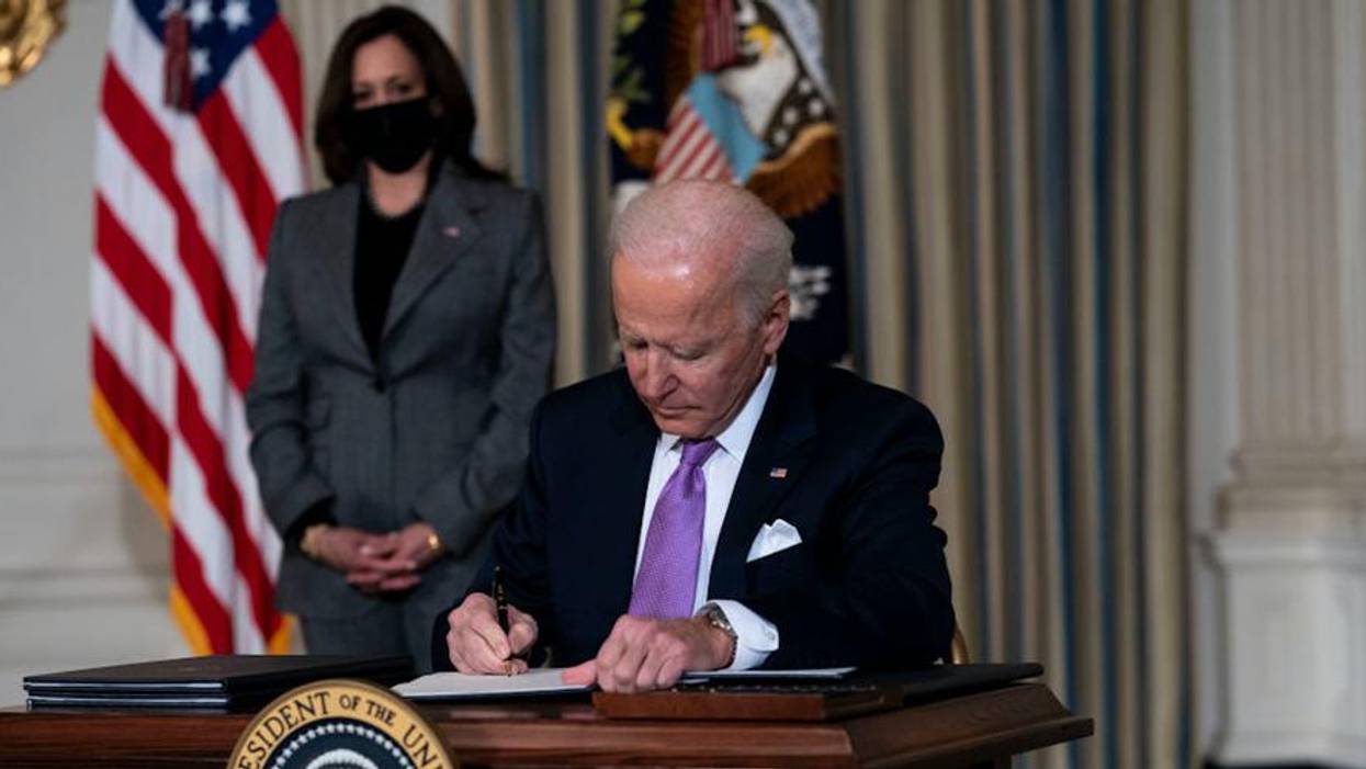 'A Big Step': Progressives Welcome Biden Executive Order Ending DOJ Private Prison Contracts, But Say This Is Just the Start