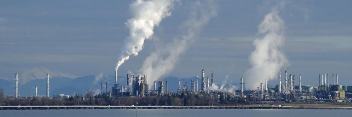 101 Nobel Laureates Urge World Leaders to 'Keep Fossil Fuels in the Ground'