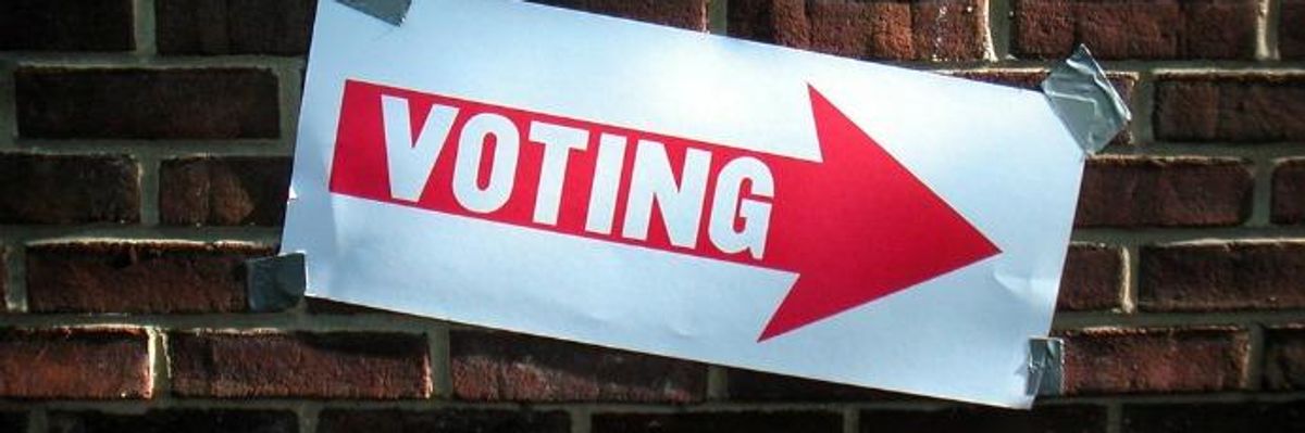 Judge Orders Georgia to Re-Open Voter Registration Ahead of Major Runoff
