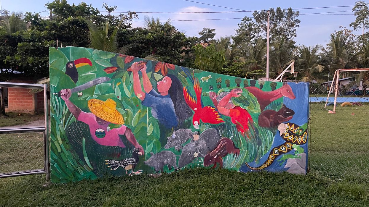 Wall painting in Colombian peace community.