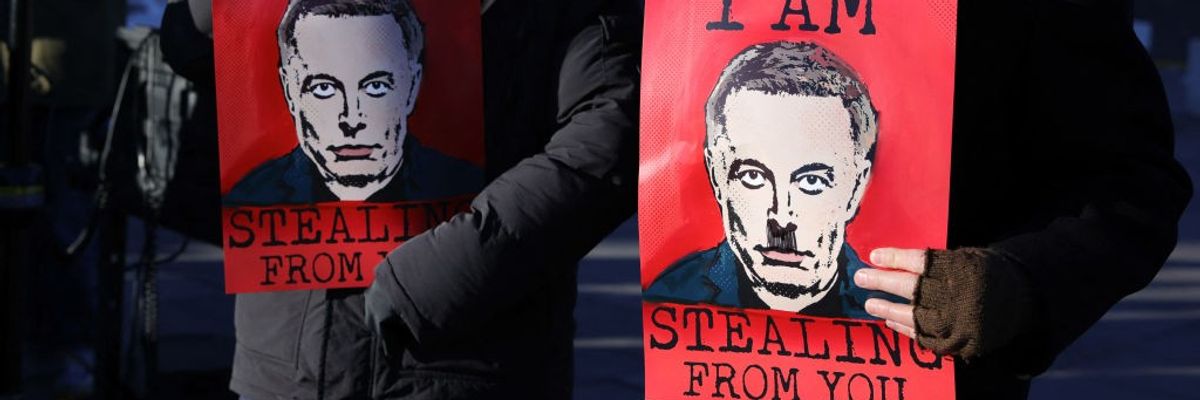 Washington-DC-Anti-DOGE-Protest-US-Health-and-Human-Services-Off