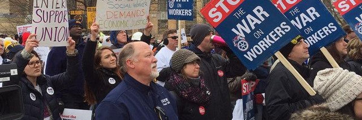 West Virginia Frontier Communications Workers on Strike
