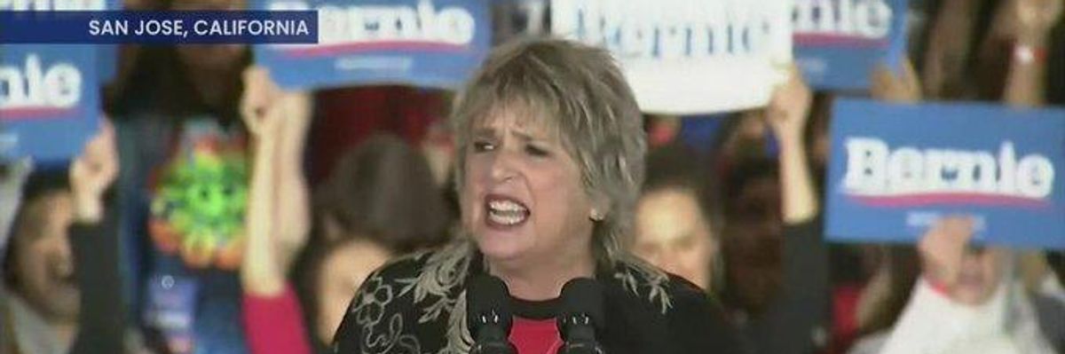 Feminist Icon and 'Vagina Monologues' Playwright Eve Ensler Delivers 'Must Watch' Endorsement for Bernie Sanders