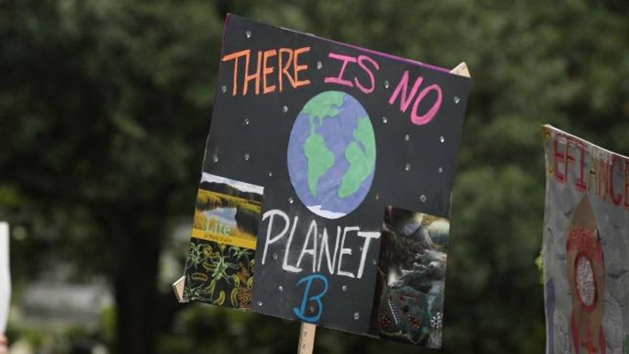 Why Taking Responsibility for Our Carbon Emissions Means Promoting the Right to Repair
