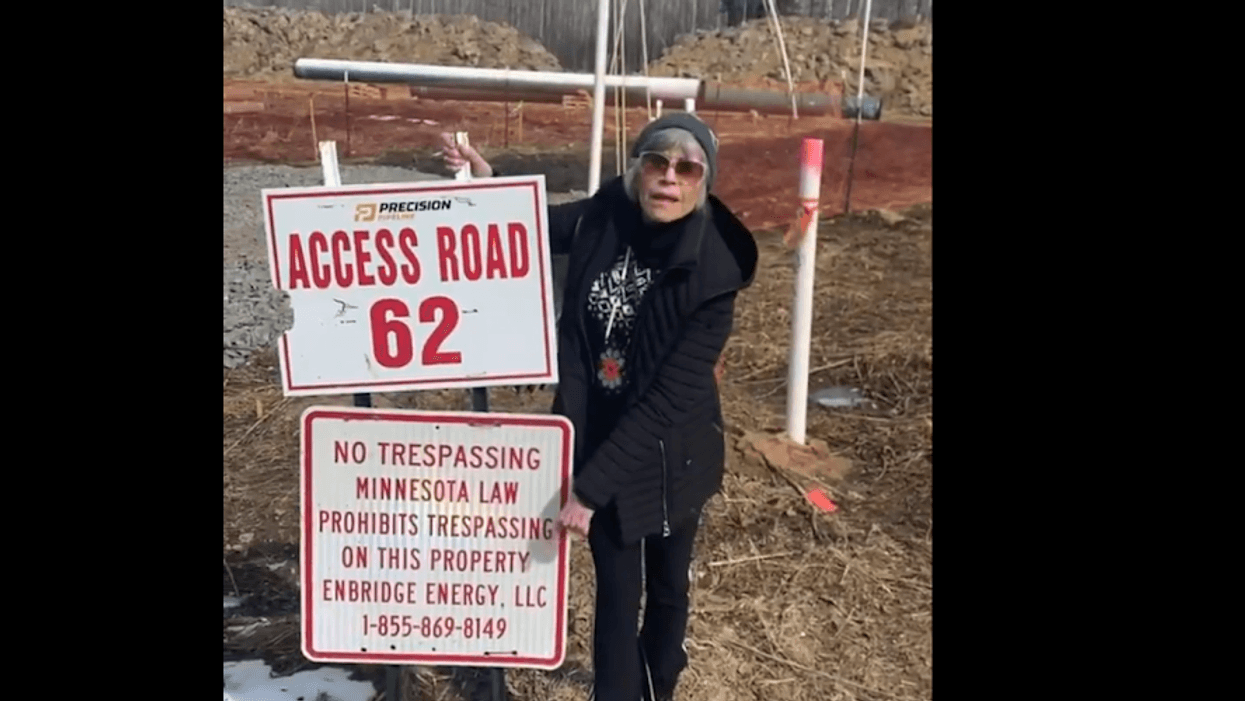 Jane Fonda Arrives in Minnesota to Back Line 3 Opponents