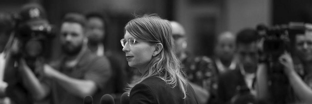 After Chelsea Manning Released From Jail, Supporters Fundraise to Pay Off Her $256,000 in Legal Fines