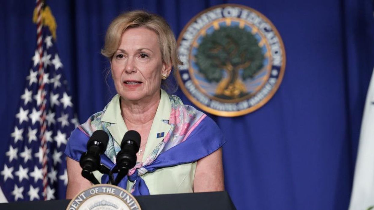 'This Is a Pandemic. You Cannot Hide It': Experts Denounce White House Secrecy in Private Warning to Cities to Take 'Aggressive' Covid Action